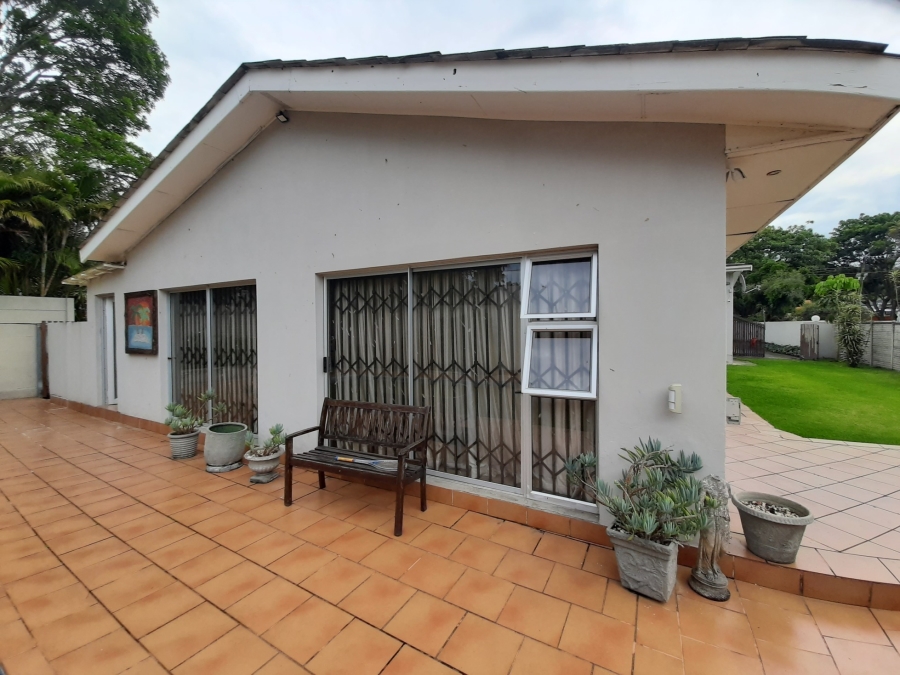 5 Bedroom Property for Sale in Nahoon Valley Park Eastern Cape